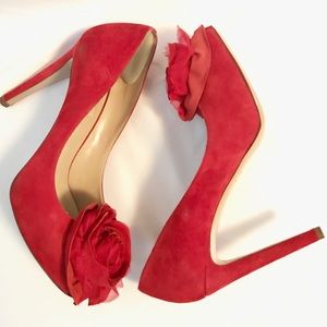VALENTINO SUPER SEXY RED SUEDE PUMPS!!!